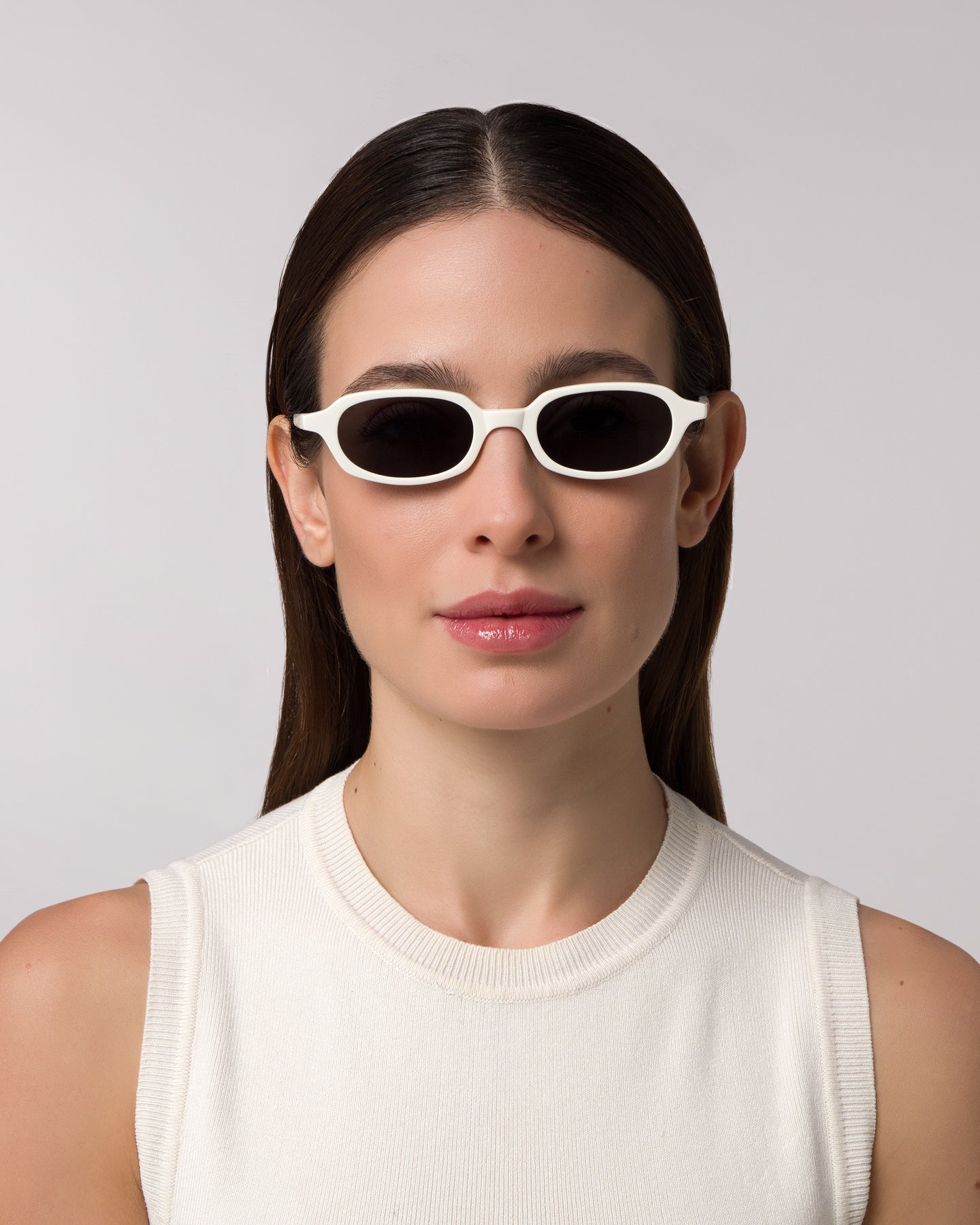 Best Sunglasses for Women – Carolyn White, Available Online in USA, UK, Canada & UAE
